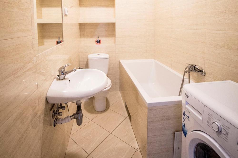 Apartamenty Walowa 7A - Ap. Kompaktowy Łańcut Dış mekan fotoğraf